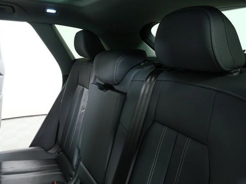 Certified 2025 Audi Q5 Premium w/ Convenience Package image 21