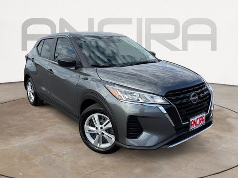 Used 2025 Nissan Kicks Play S image 4