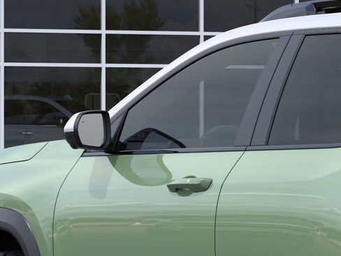 New 2026 Chevrolet Equinox ACTIV image 12