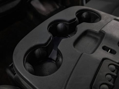 Used 2014 RAM 2500 Tradesman w/ Chrome Appearance Group image 21