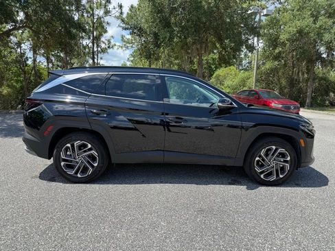 Used 2025 Hyundai Tucson Limited AWD/4WD image 8