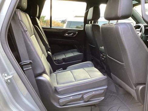 Used 2022 Chevrolet Tahoe RST w/ Luxury Package image 5