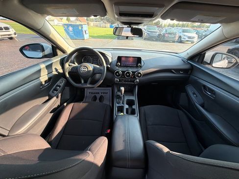 Used 2025 Nissan Sentra S FWD image 17