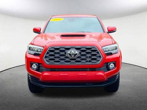 Certified 2023 Toyota Tacoma TRD Sport image 2