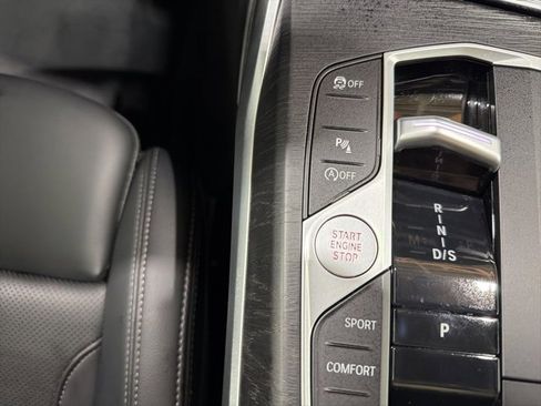 Certified 2023 BMW 330i xDrive Sedan w/ Driving Assistance Package image 42