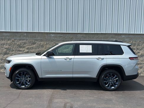 Used 2026 Jeep Grand Cherokee L Limited AWD/4WD image 45
