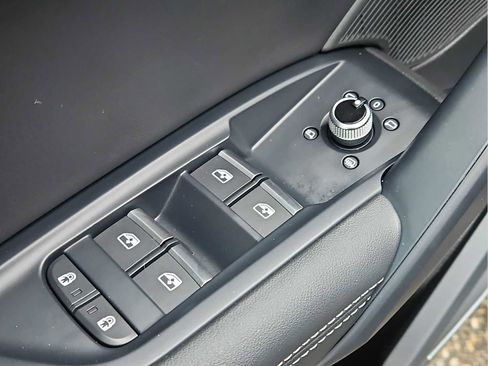 Used 2023 Audi Q5 2.0T Premium Plus image 13