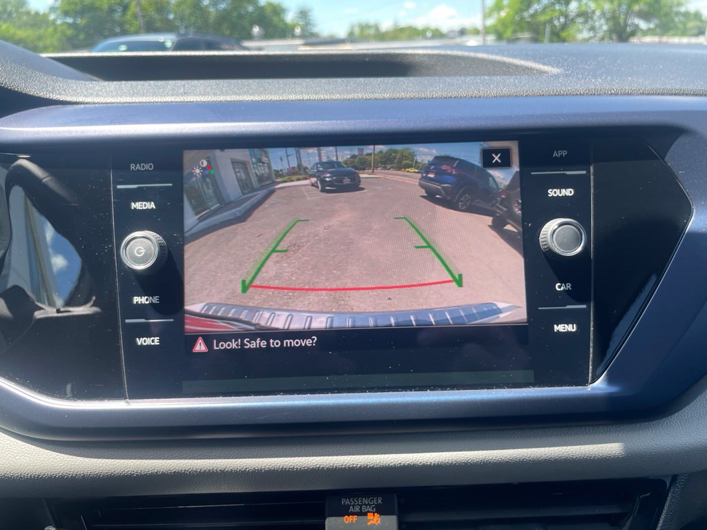 Certified 2023 Volkswagen Taos SE FWD image 24