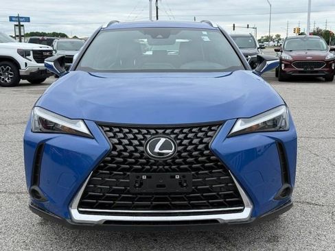 Used 2024 Lexus UX 250h AWD image 9