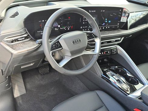 New 2025 Audi Q5 Premium Plus image 16