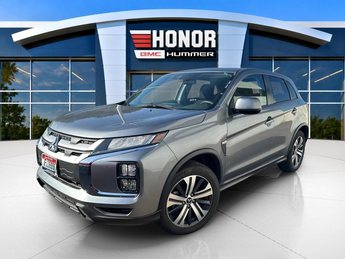 Used 2025 Mitsubishi Outlander Sport AWD image 2