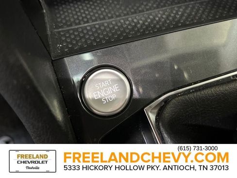 Used 2022 Volkswagen Tiguan SE image 19