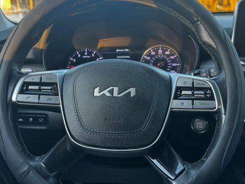 Used 2022 Kia Telluride SX w/ SX Prestige Package image 26