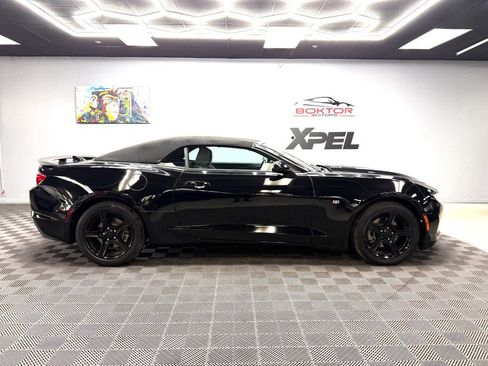 Used 2023 Chevrolet Camaro LT RWD image 16