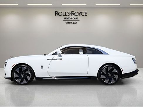 New 2026 Rolls-Royce Spectre image 3