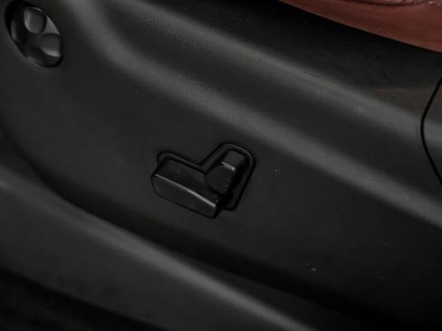 Used 2018 Jeep Grand Cherokee Trackhawk AWD/4WD image 21