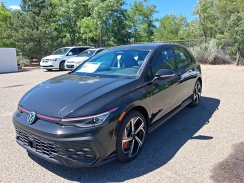 New 2026 Volkswagen Golf SE FWD image 11