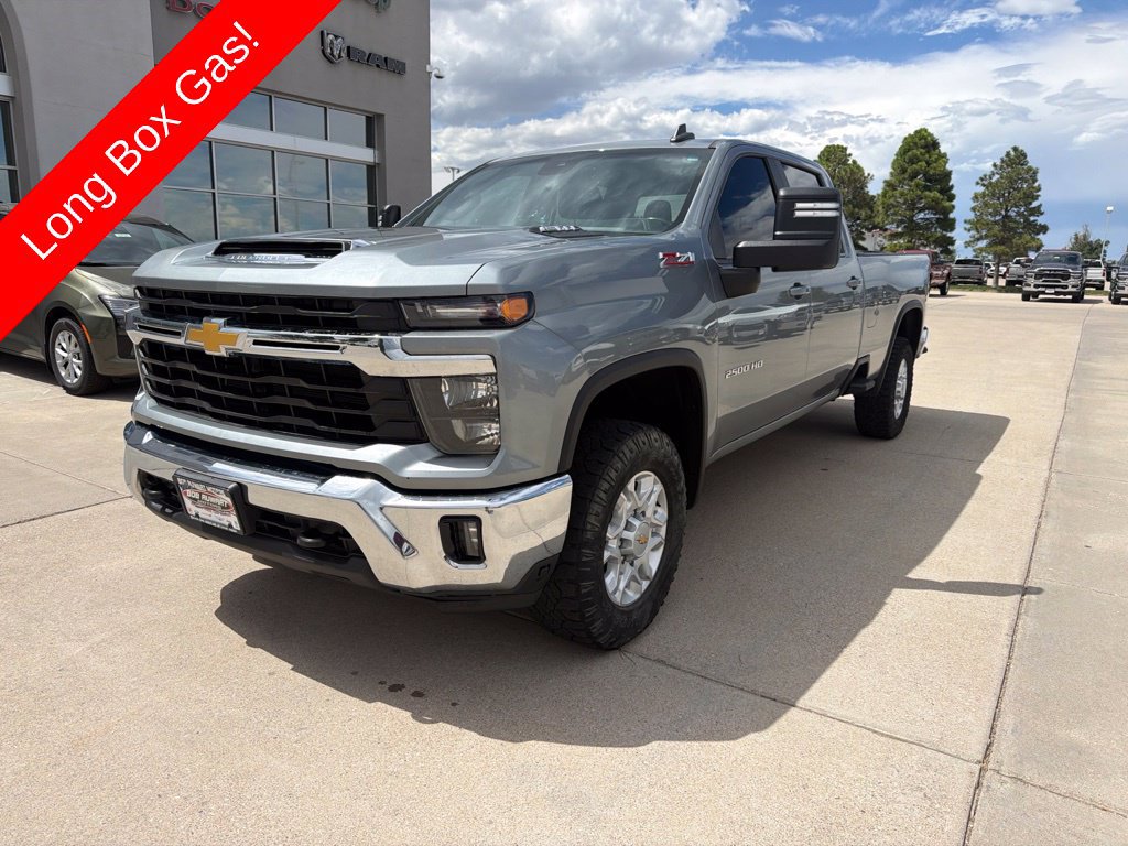 Used 2024 Chevrolet Silverado 2500 LT AWD/4WD image 1