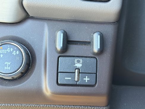 Used 2019 GMC Yukon XL Denali w/ Denali Ultimate Package image 20