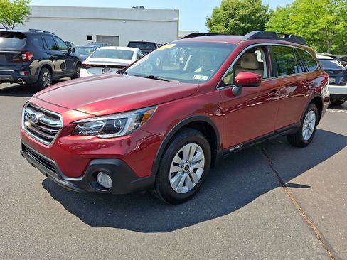 Used 2018 Subaru Outback 2.5i Premium w/ Protection Package #1 AWD/4WD image 3