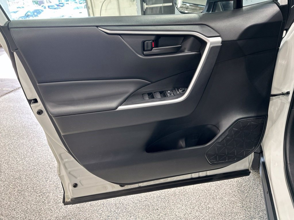 Certified 2024 Toyota RAV4 LE AWD/4WD image 13