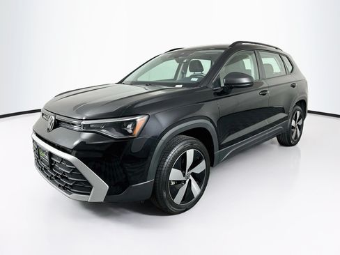 Used 2025 Volkswagen Taos S AWD/4WD image 3
