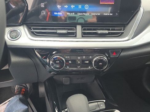 New 2026 Chevrolet Trax LT w/ LT Convenience Package image 30