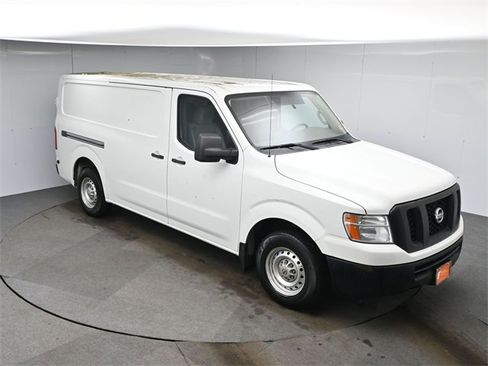 Used 2014 Nissan NV 2500 S image 26