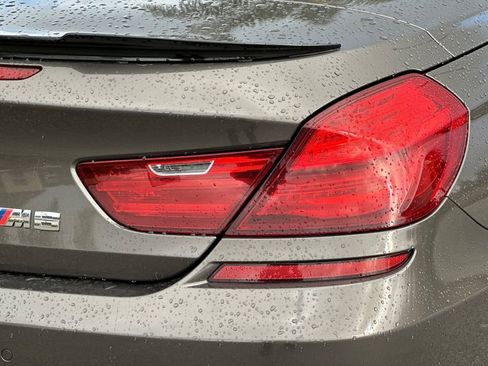 Used 2013 BMW M6 Convertible image 30