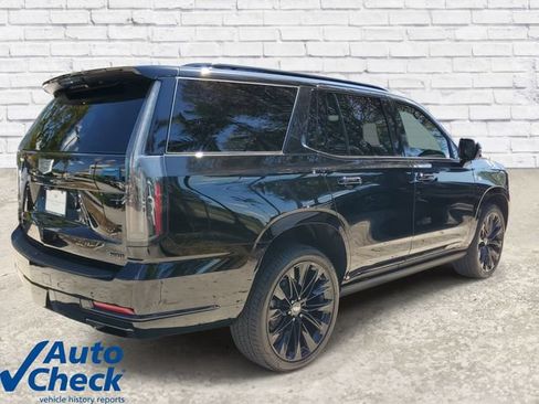 Certified 2026 Cadillac Escalade Platinum Sport w/ LPO, ONYX Package AWD/4WD image 4