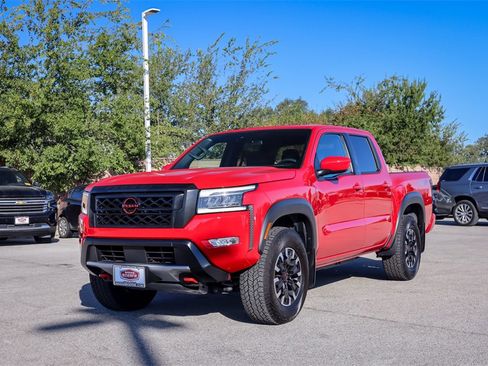 Used 2024 Nissan Frontier PRO-4X w/ Technology Package image 7