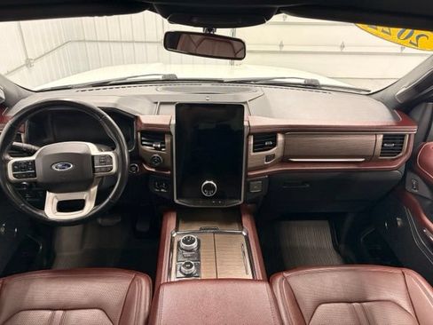 Used 2022 Ford Expedition Max Limited AWD/4WD image 14
