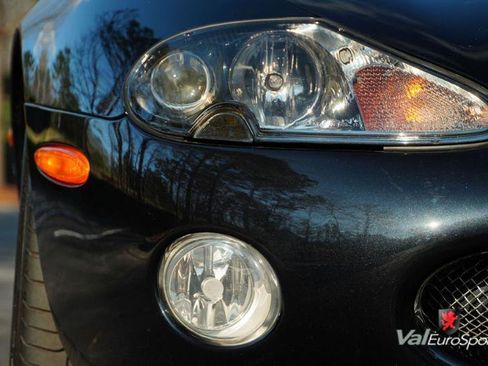 Used 2003 Jaguar XK8 Convertible image 20