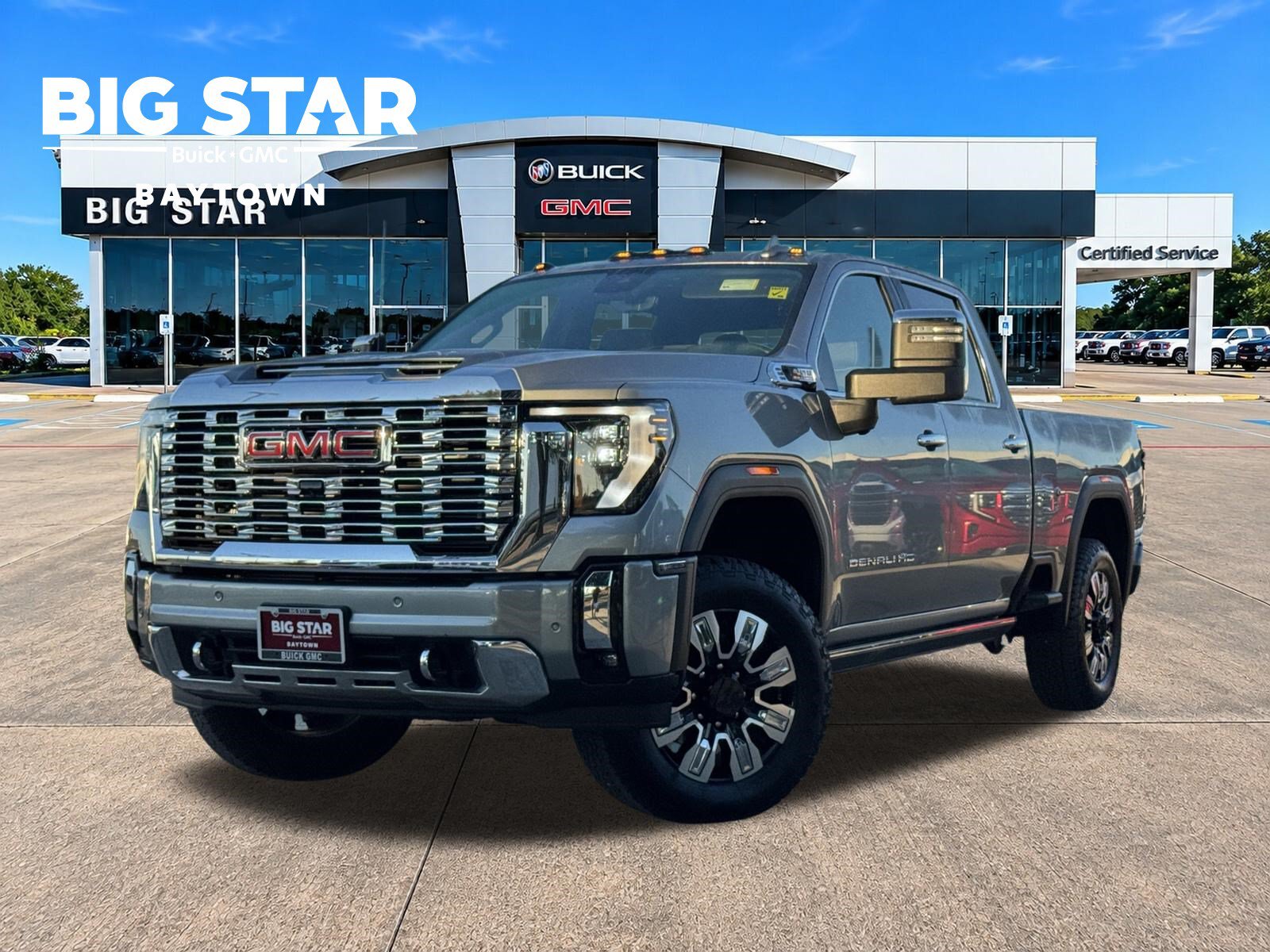 Used 2025 GMC Sierra 2500 Denali w/ Denali Reserve Package AWD/4WD image 1