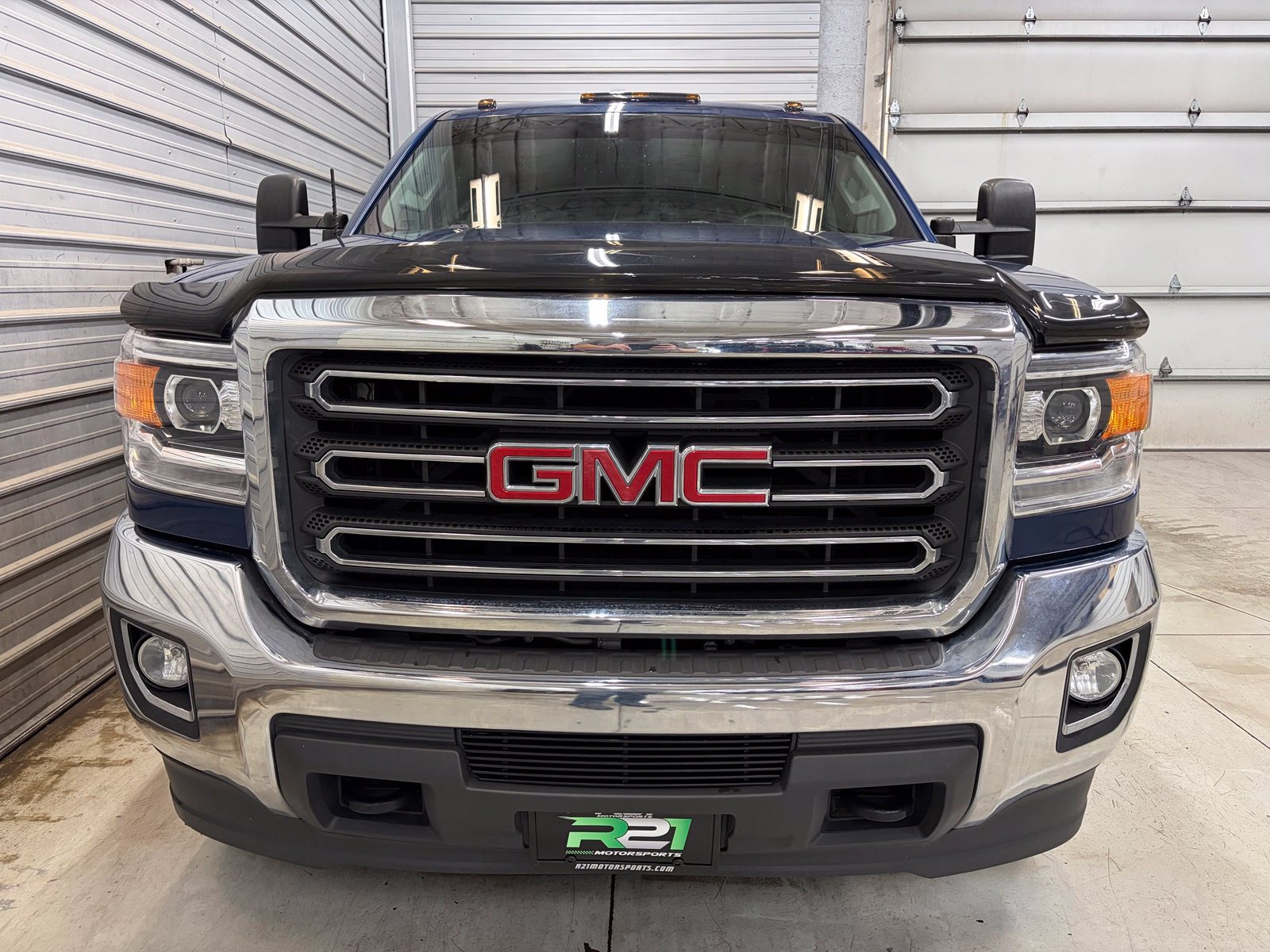 Used 2019 GMC Sierra 2500 4x4 Double Cab image 2