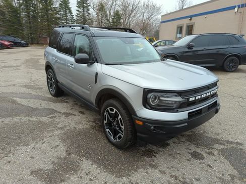 Certified 2022 Ford Bronco Sport Outer Banks w/ Tech Package AWD/4WD image 6