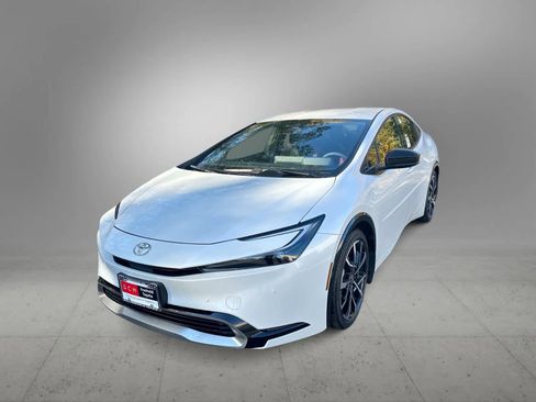 New 2026 Toyota Prius Plug-In Hybrid image 1