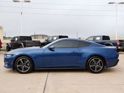 Used 2024 Ford Mustang Premium image 4