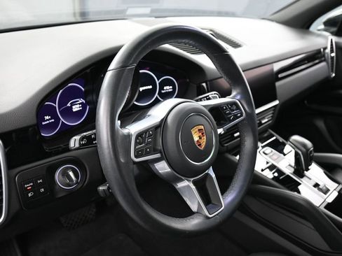 Certified 2023 Porsche Cayenne Platinum Edition AWD/4WD image 17