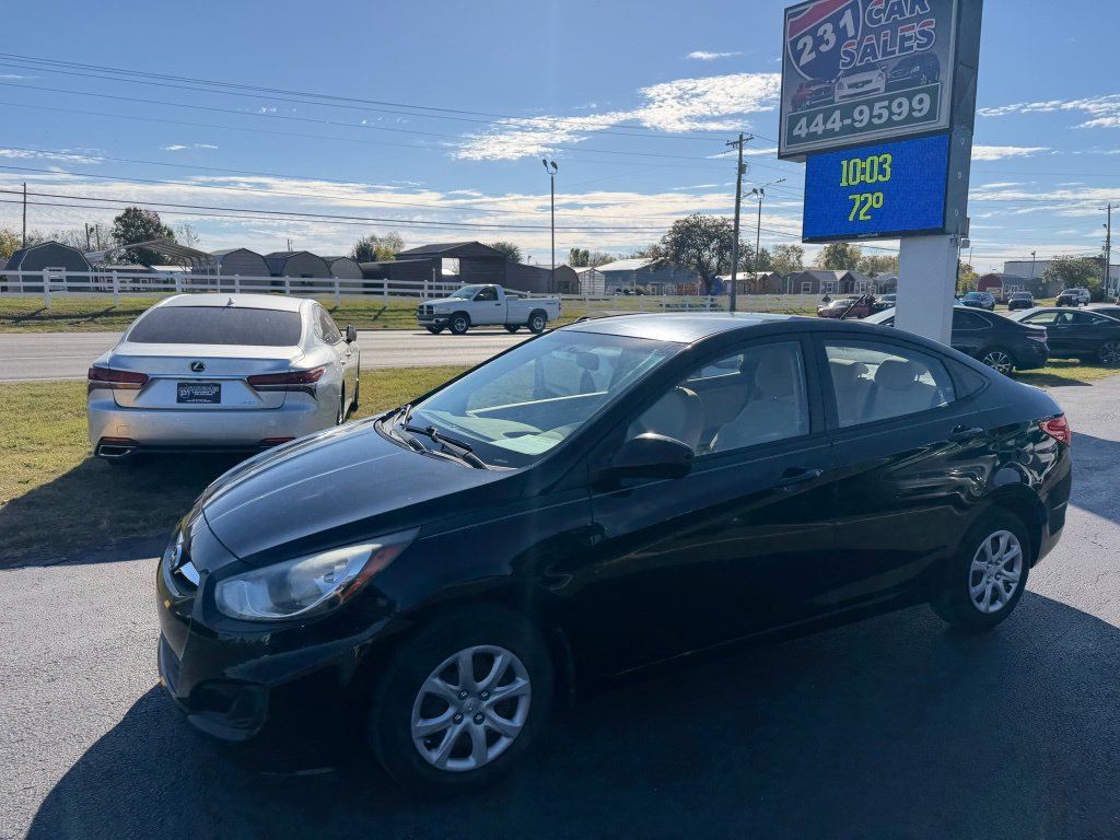 Used 2012 Hyundai Accent GLS w/ Comfort Pkg 2 FWD image 6