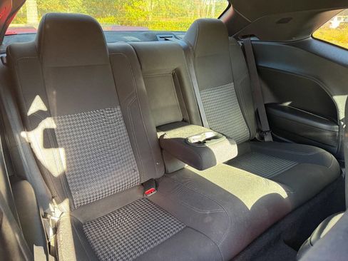 Used 2020 Dodge Challenger SXT image 16