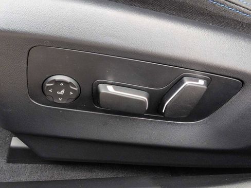 Used 2025 BMW i5 xDrive40 w/ M Sport Package image 18