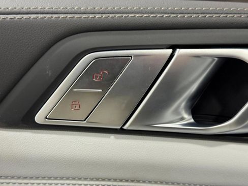 New 2026 BMW X7 xDrive40i w/ M Sport Package image 29