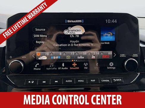 Certified 2025 Nissan Pathfinder SL w/ Cargo Package AWD/4WD image 8