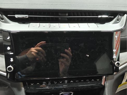 New 2026 Jeep Grand Cherokee Altitude image 13