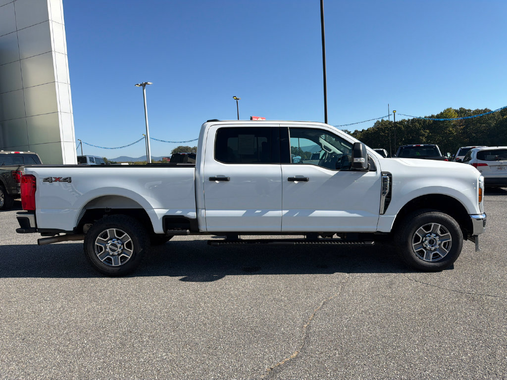 Used 2025 Ford F250 XLT AWD/4WD image 8