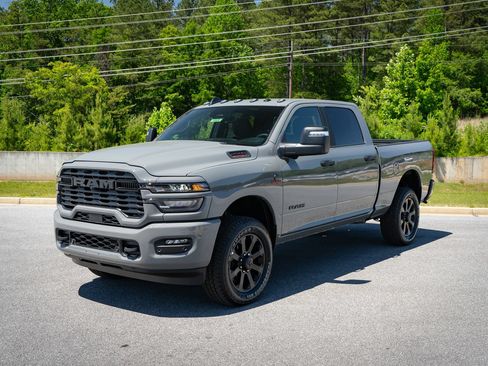 New 2026 RAM 2500 Big Horn AWD/4WD image 3