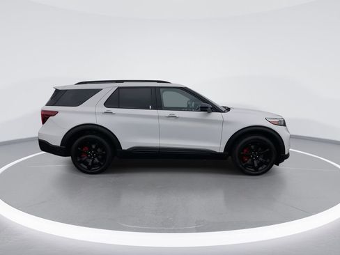 Used 2022 Ford Explorer ST w/ Equipment Group 401A AWD/4WD image 9