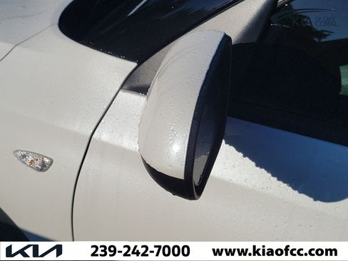 Certified 2026 Kia Seltos LX FWD image 8