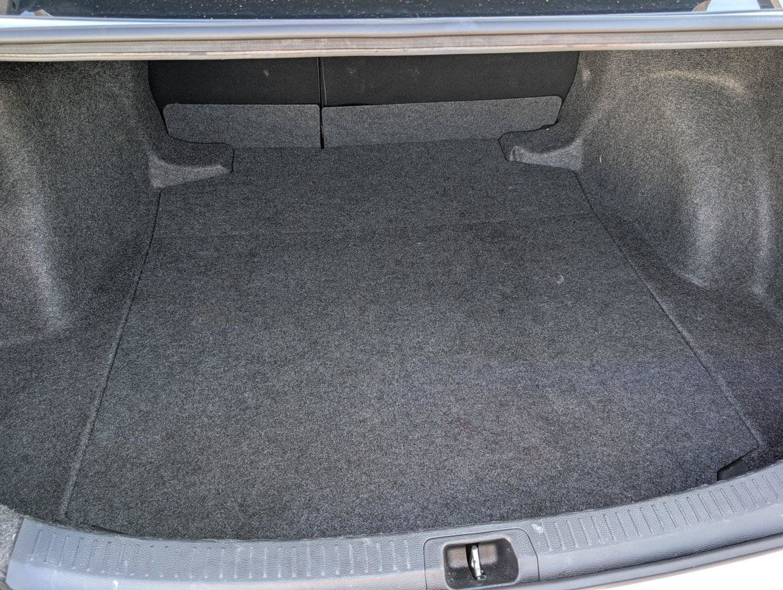 Used 2025 Toyota Corolla LE FWD image 5
